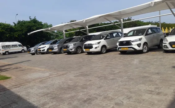 Cars pictured in the existing Mayon travel gallery